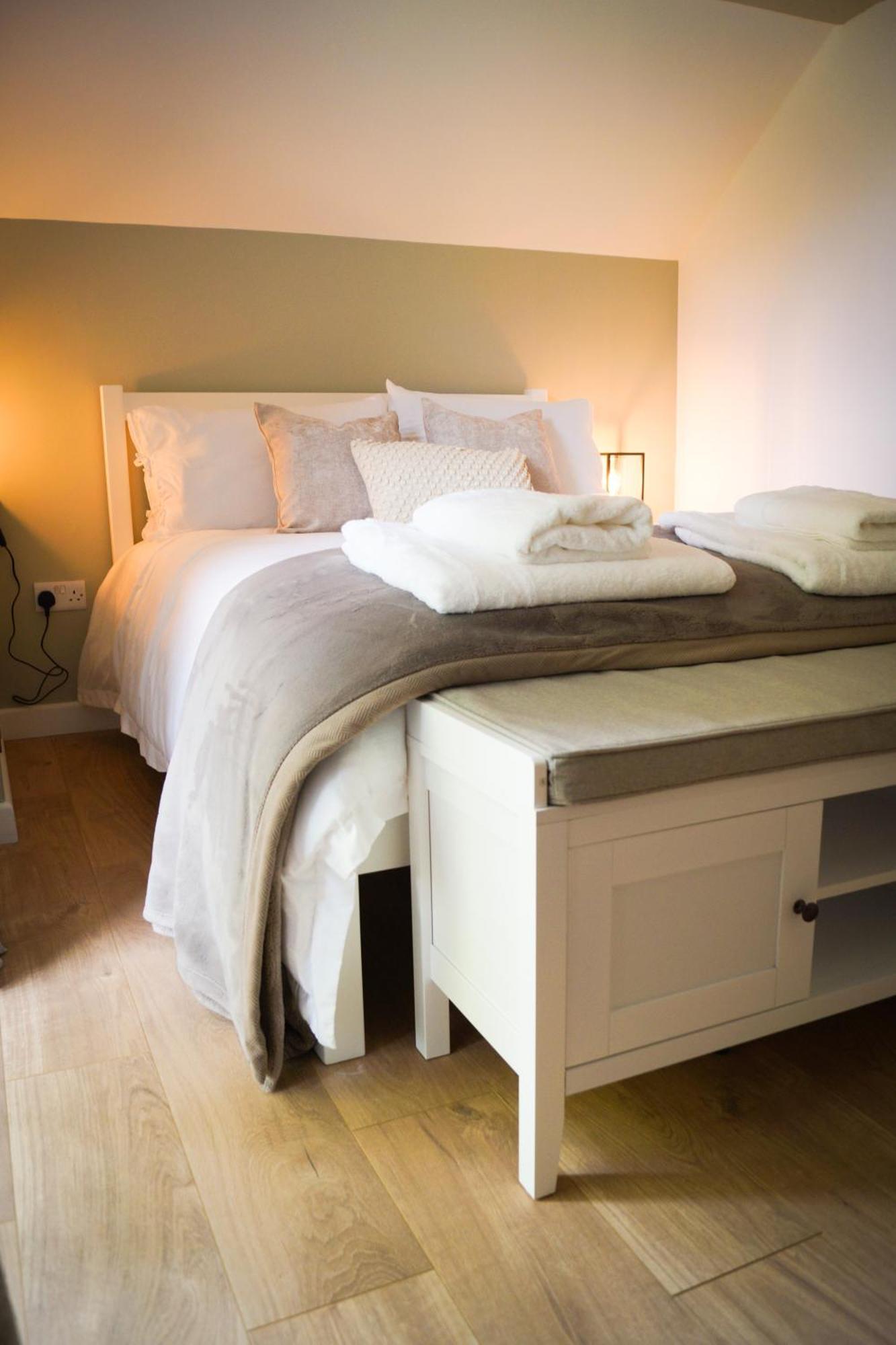 Lemon Tree Rooms - Newly Refurbished Coastal Stay Swyre Exterior photo