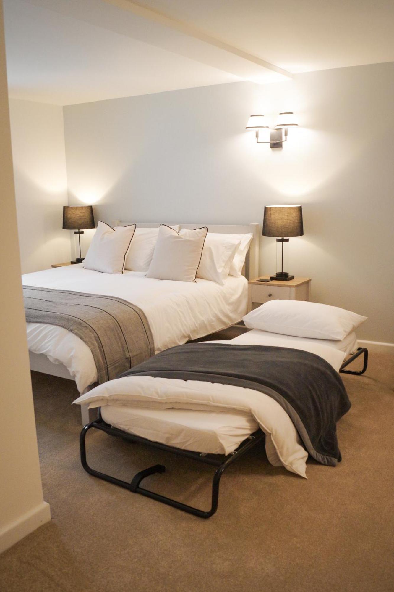 Lemon Tree Rooms - Newly Refurbished Coastal Stay Swyre Exterior photo