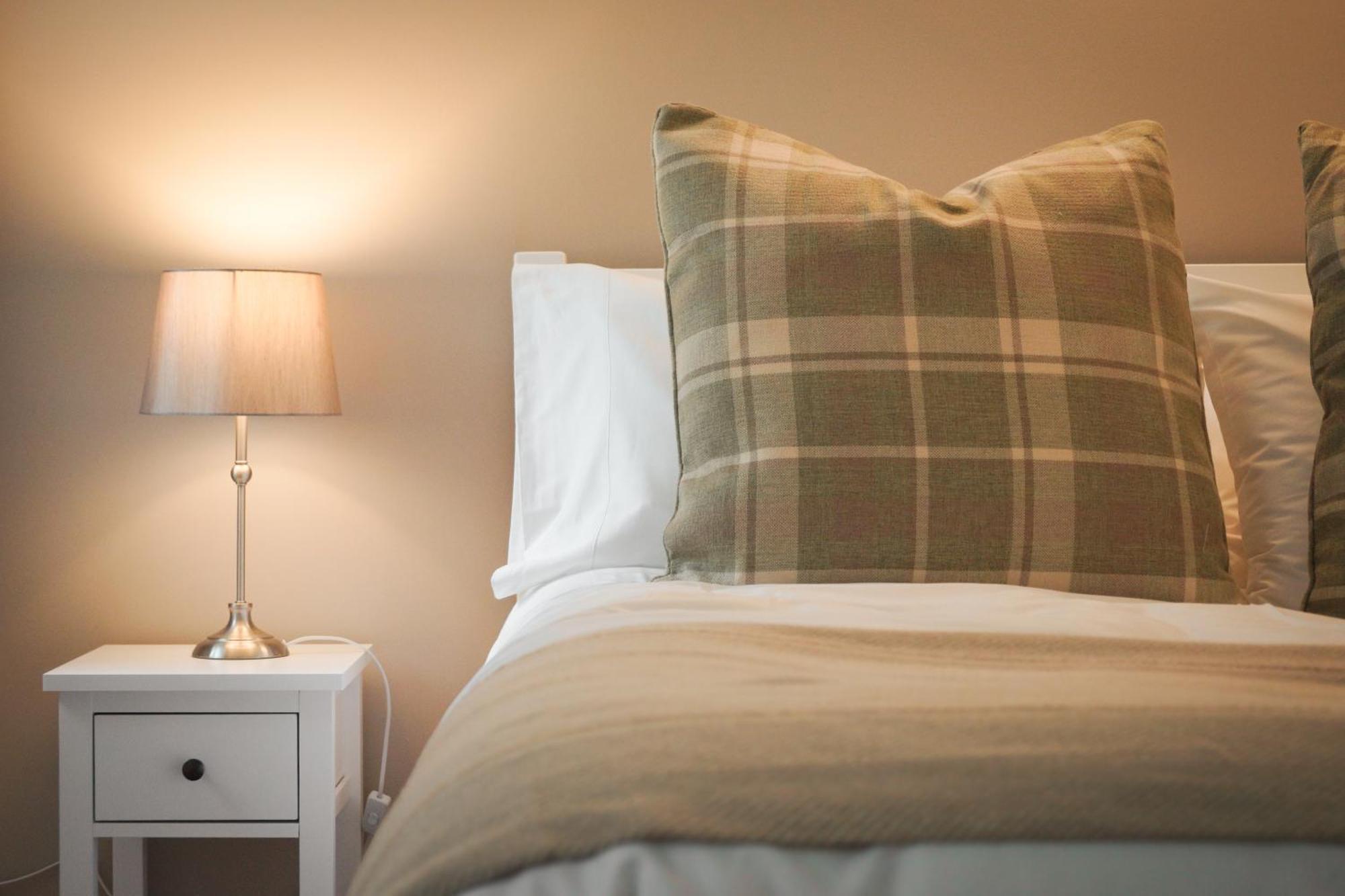 Lemon Tree Rooms - Newly Refurbished Coastal Stay Swyre Exterior photo